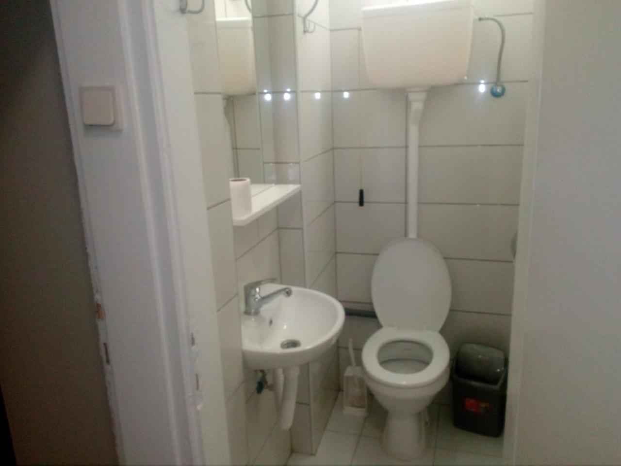 Hostel Corner 021 โนวีซาด ภายนอก รูปภาพ
